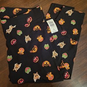 Torrid Disney Muppet's crop leggings